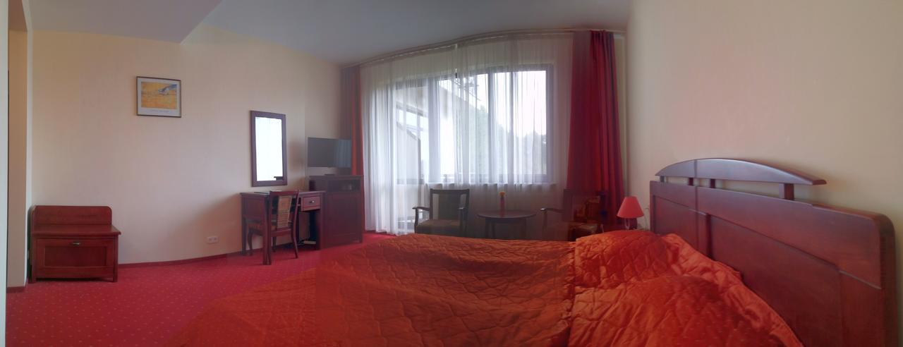 Hotel Floris Cheia  Zewnętrze zdjęcie