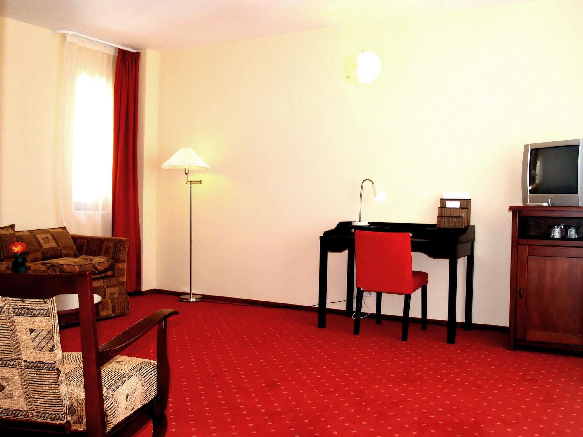 Hotel Floris Cheia  Zewnętrze zdjęcie