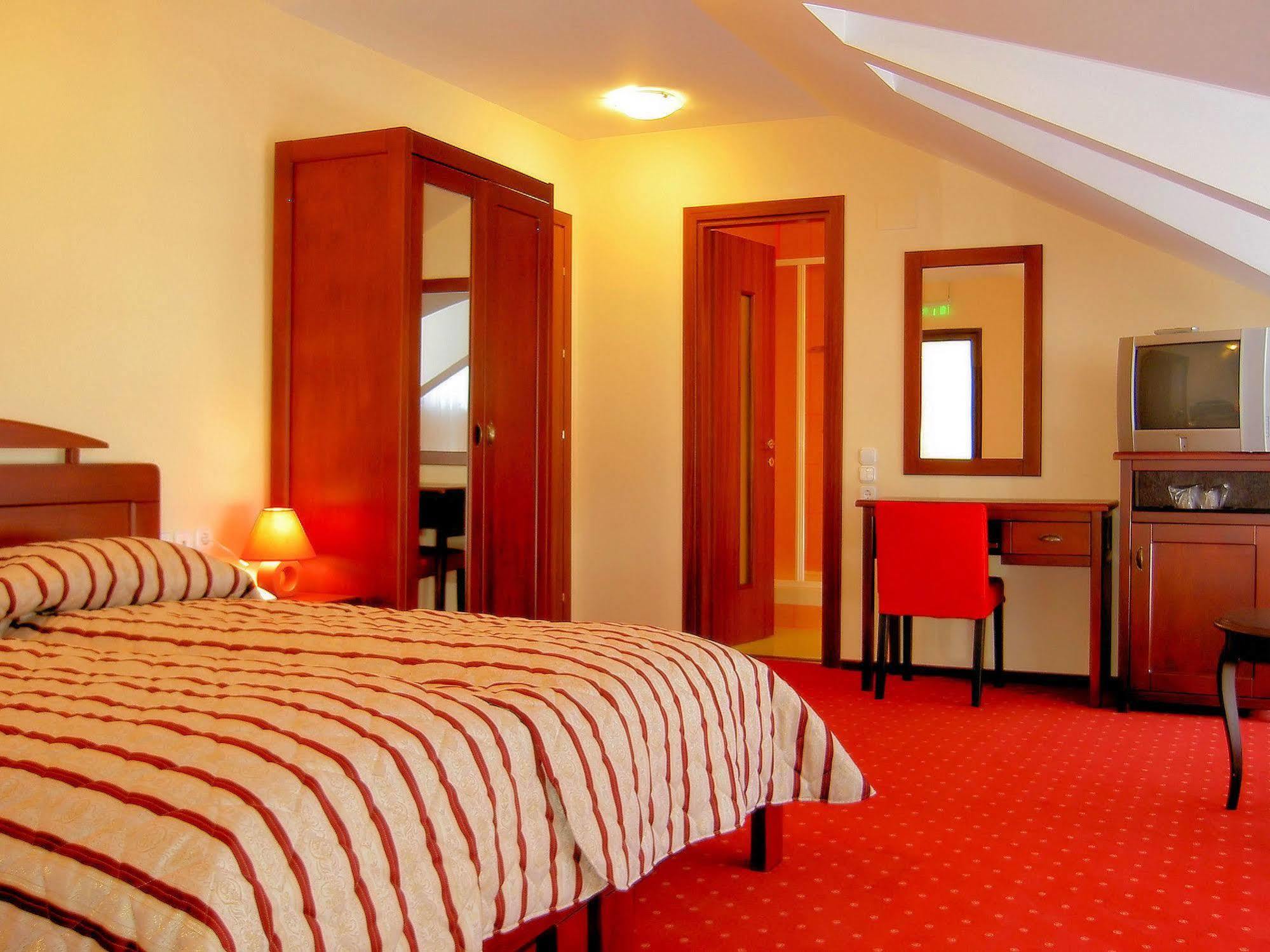 Hotel Floris Cheia  Zewnętrze zdjęcie